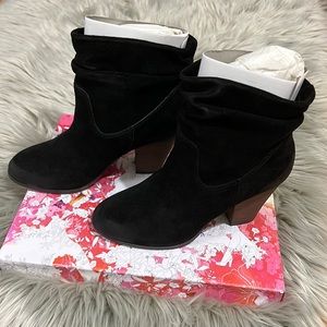 Chinese Laundry Women's Under Cover Bootie